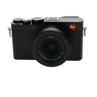 Leica D-Lux 7 Digital Camera, Black {17MP} with CF D Flash (19141)